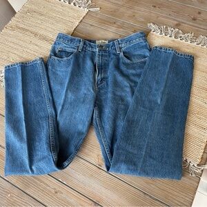 L.L. Bean Classic Straight Leg 34x34